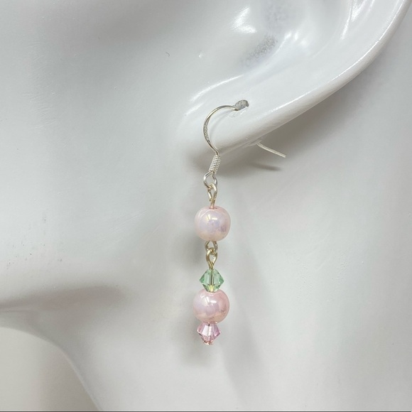 Blingy humpback whale necklace and earrings - Picture 4 of 8